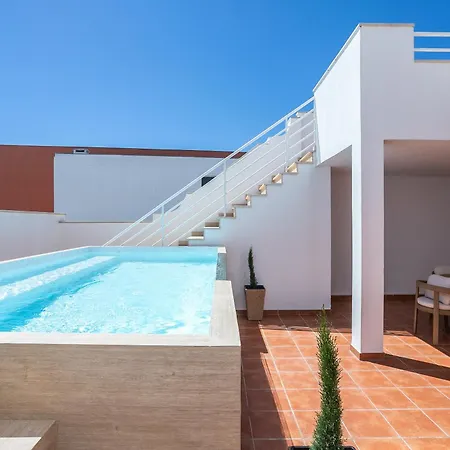 빌라 Pegada With Sea View, Pool & Gym *
