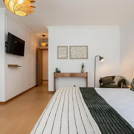 빌라 Pegada With Sea View, Pool & Gym *